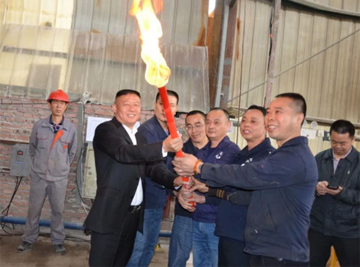 熱烈祝賀公司一車間窯爐成功復(fù)產(chǎn)點(diǎn)火！